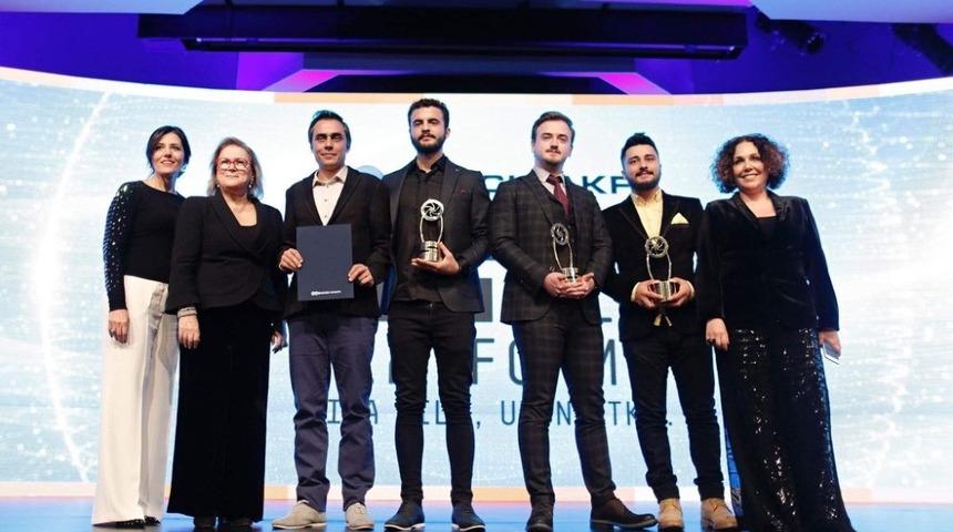 Akdeniz &Uuml;niversitesi İletişim Fak&uuml;ltesi&rsquo;ne iki &ouml;d&uuml;l birden