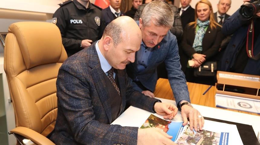 Bakan Soylu, Tahmazoğlu’nu tebrik etti