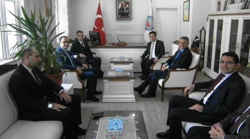 Vali &Ccedil;ağatay&rsquo;dan Kaymakam &Ouml;zkan&rsquo;a ziyaret