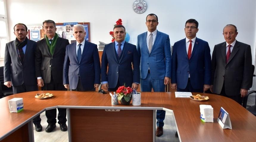 Karaman&rsquo;da 14 okulun onarım işlerini h&uuml;k&uuml;ml&uuml;ler yapacak