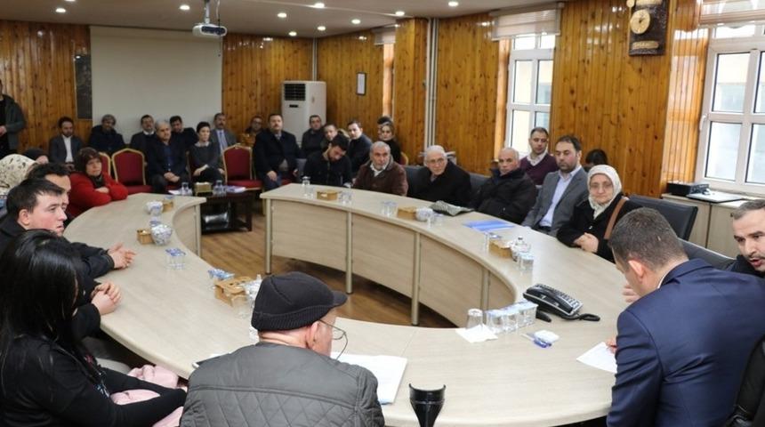 &Uuml;rkmezer vatandaşları dinlemeye devam ediyor