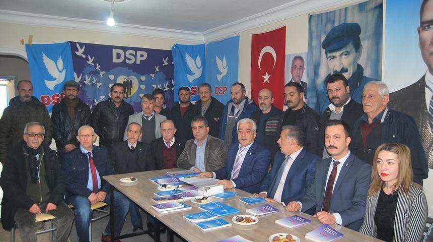 &Uuml;nal, "G&uuml;meli Belediyesi&rsquo;ni kasasında parayla, depolarında malzemeyle teslim ettim"