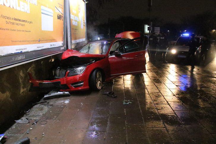 Ankara sokaklarını karıştıran kaza G4