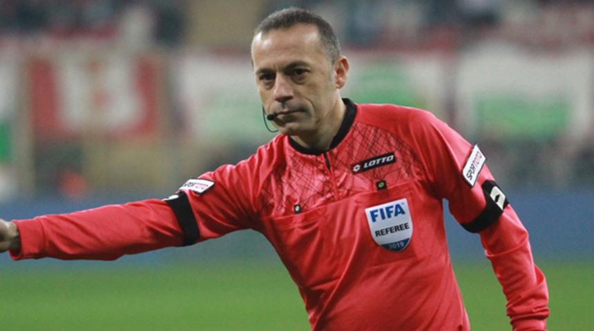 Cüneyt Çakır'dan Bursaspor - Fenerbahçe maçında bir ilk