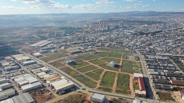 Şehitkamil’de binlerce kilometre yol açıldı