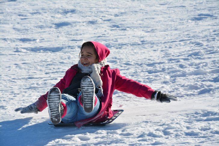 Güneydoğulu öğrencilerin karne hediyesi: Kayak  G4