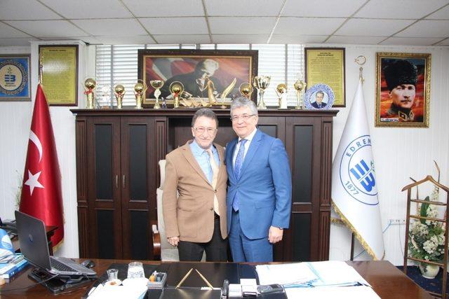 Belediye Başkan Adayı Arslan, Belediye Başkanı Saka’yı ziyaret etti
