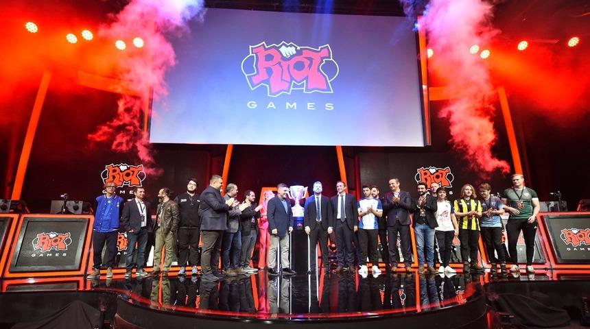 T&uuml;rkiye'nin ilk Espor Sahnesi a&ccedil;ıldı! 