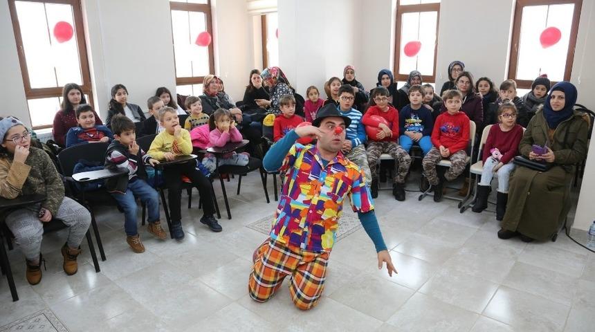 &Ccedil;ocuklar, karne kutlaması etkinliğinde buluştu