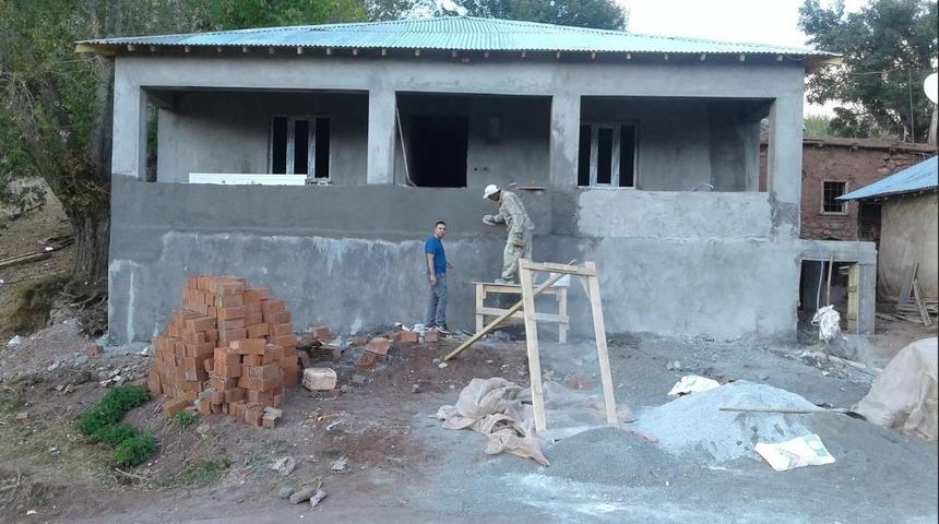 Yedisu&rsquo;da 13 aileye, 136 bin lira barınma desteği