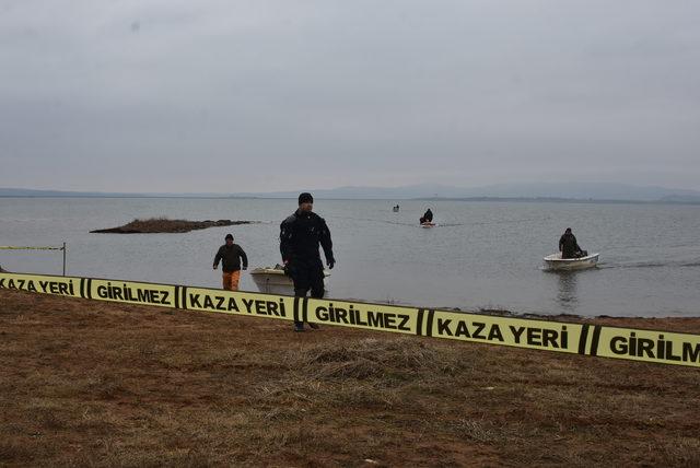 Barajda kaybolan balıkçıya arama çalışmaları sürüyor