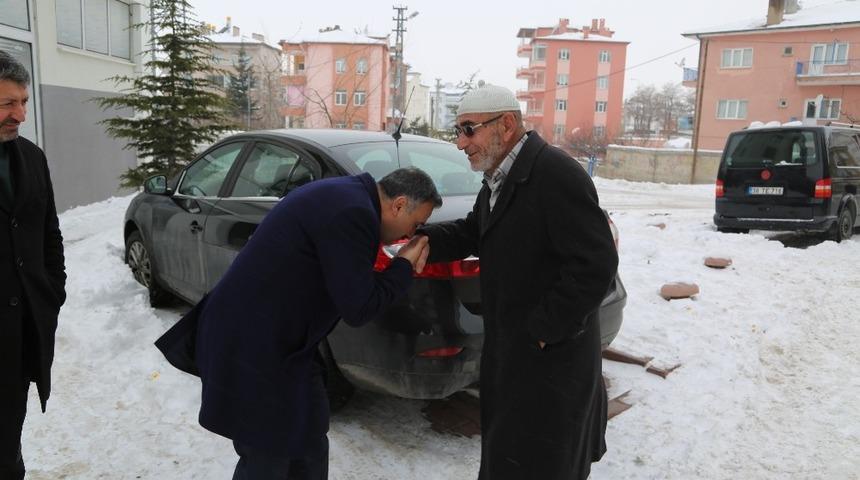 Başkan Cabbar vatandaşların şikayetlerini dinledi