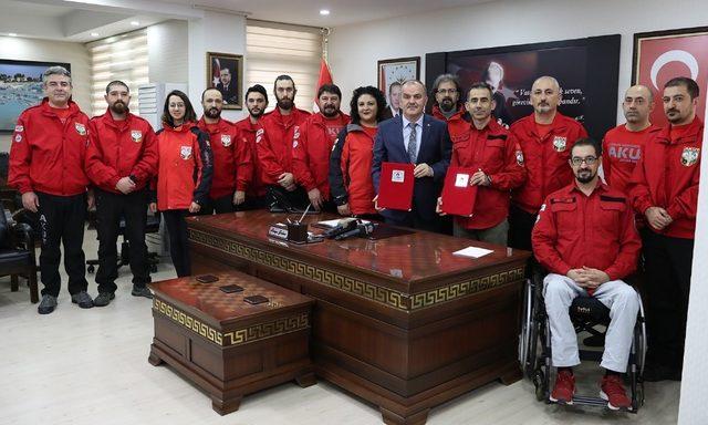 Pamukkale Belediyesi, AKUT’la protokol imzaladı