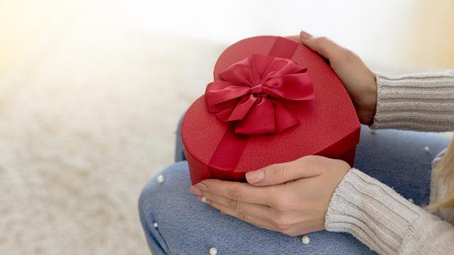 Sevgiliye hediye: Sevgililer günü, doğum günü ve yıl dönümü hediye fikirleri 