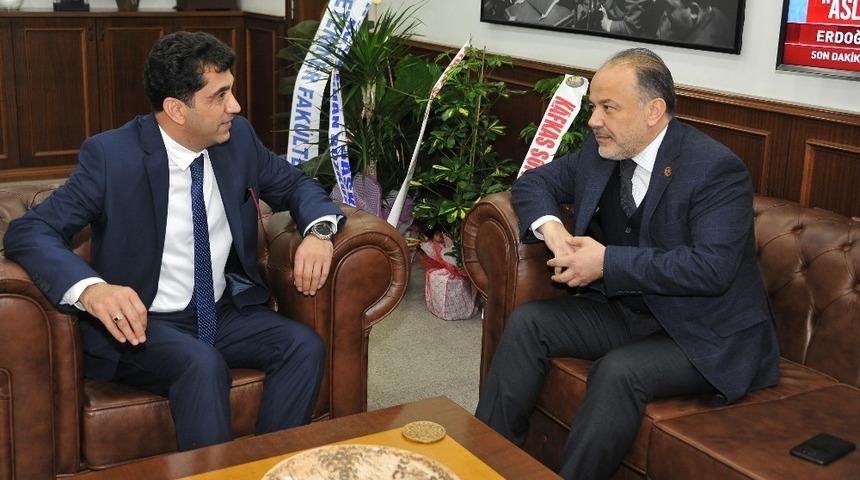 Milletvekili Yavuz&rsquo;dan Rekt&ouml;r Aldemir&rsquo;e &lsquo;Hayırlı olsun&rsquo; ziyareti