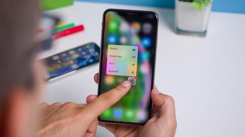 Apple merakla beklenen iOS 12.1.3 g&uuml;ncellemesini yayınladı! Yeni g&uuml;ncelleme ile neler değişecek, kimler y&uuml;kleyebilecek?