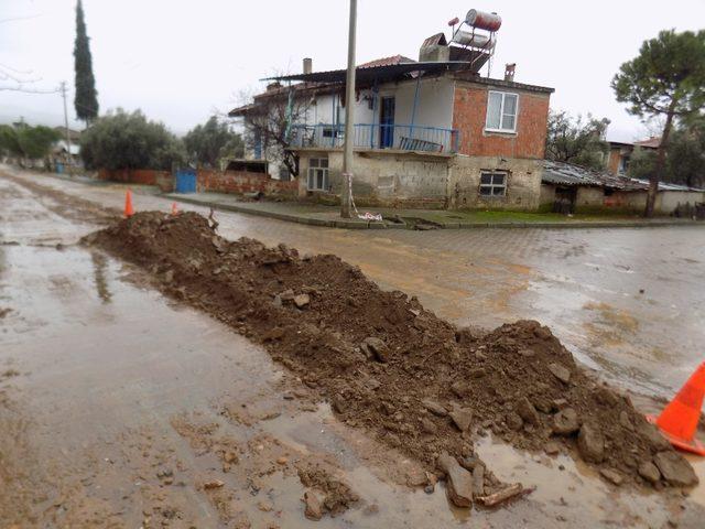 Kanalizasyon kazısı sırasından binlerce yıllık tarih ortaya çıktı