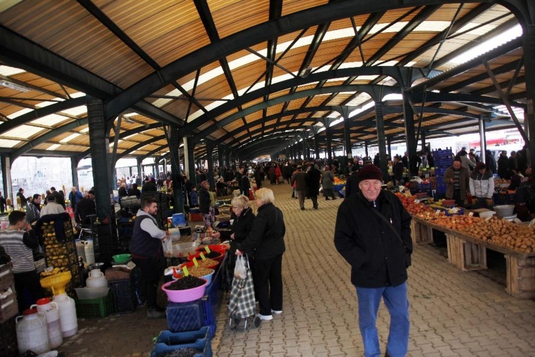 (&Ouml;zel)  Balıkesir&rsquo;de meyve ucuz, sebze pahalı