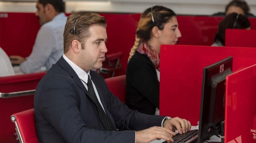 İzmir Hemşehri İletişim Merkezi&rsquo;ne sosyal medyadan &ouml;vg&uuml;