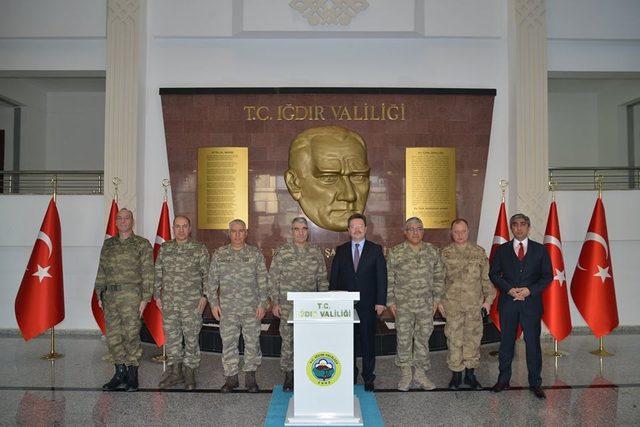 Orgeneral Savaş’tan, Vali Ünlü’ye ziyaret