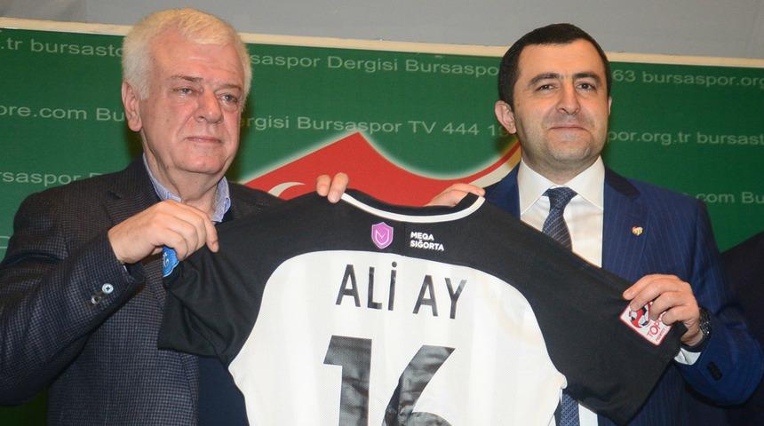 Bursaspor ile Neft&ccedil;i Bak&uuml;, iş birliği protokol&uuml; imzaladı