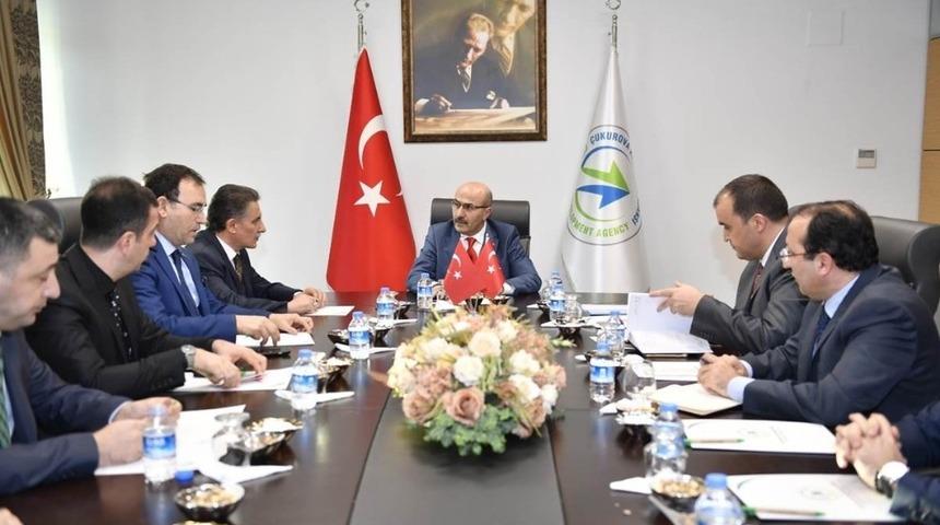 Vali Demirtaş kaymakamlarla bir araya geldi