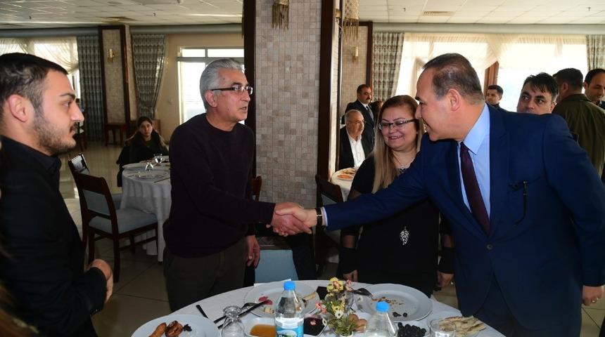 Başkanı S&ouml;zl&uuml;: "Engellilerin yaşama sevin&ccedil;lerini arttırmaktan bahtiyarız"