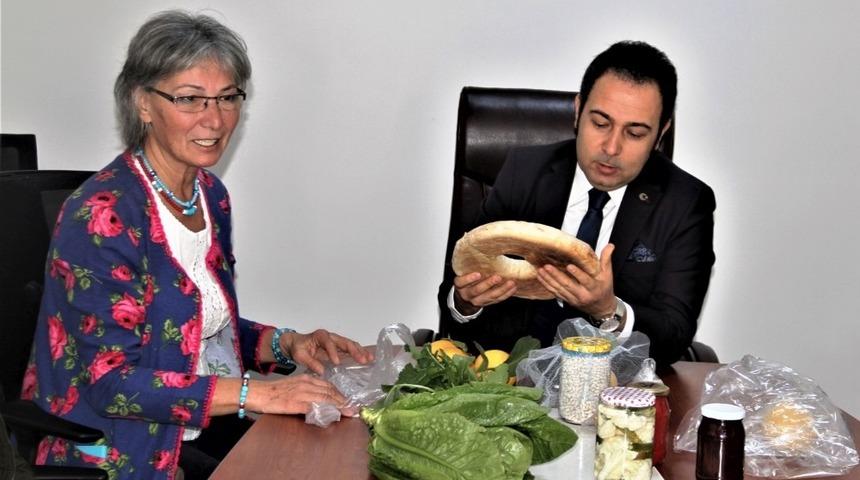 Kızlan k&ouml;y&uuml; kadınlarından Dat&ccedil;a Kaymakamı &Ccedil;oban&rsquo;a ziyaret