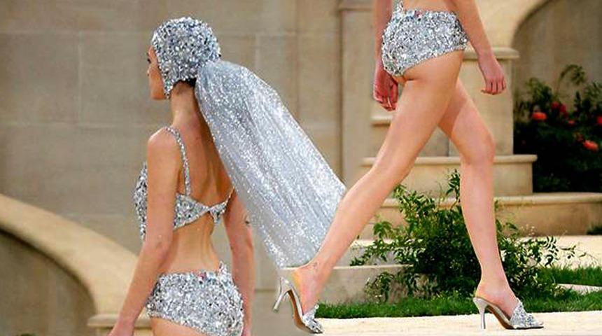 Paris Haute Couture Haftası'na Chanel damga vurdu! Bu yaz gelinler mayo giyecek