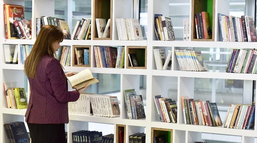 Antalya OSB k&uuml;t&uuml;phanesi hizmete girdi