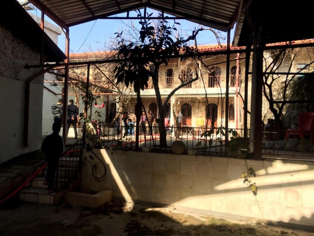 Hatay&rsquo;da korkutan ev yangını