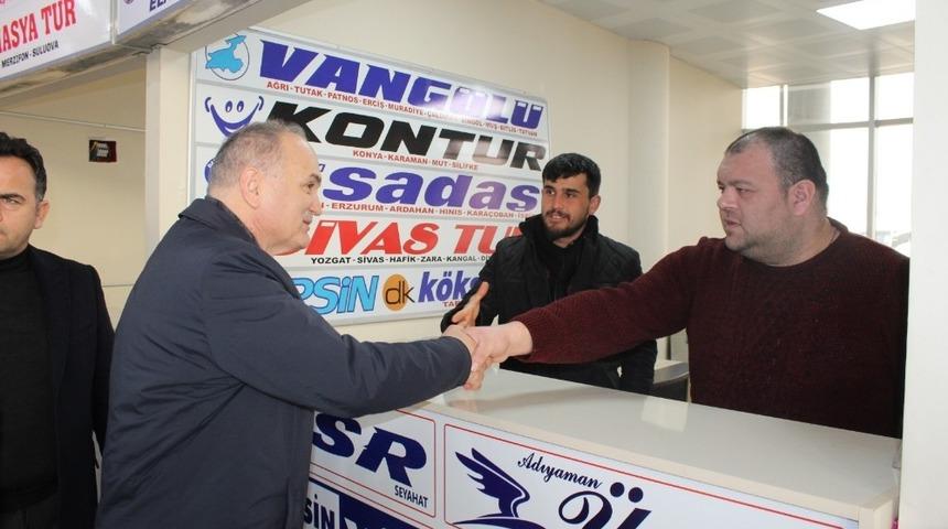 Başkan adayı &Ouml;zl&uuml;, terminalde incelemelerde bulundu