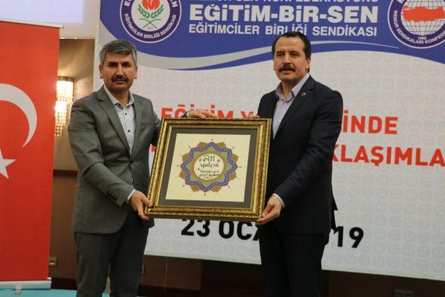 ‘Eğitim yönetiminde liderlik ve iletişim’ semineri