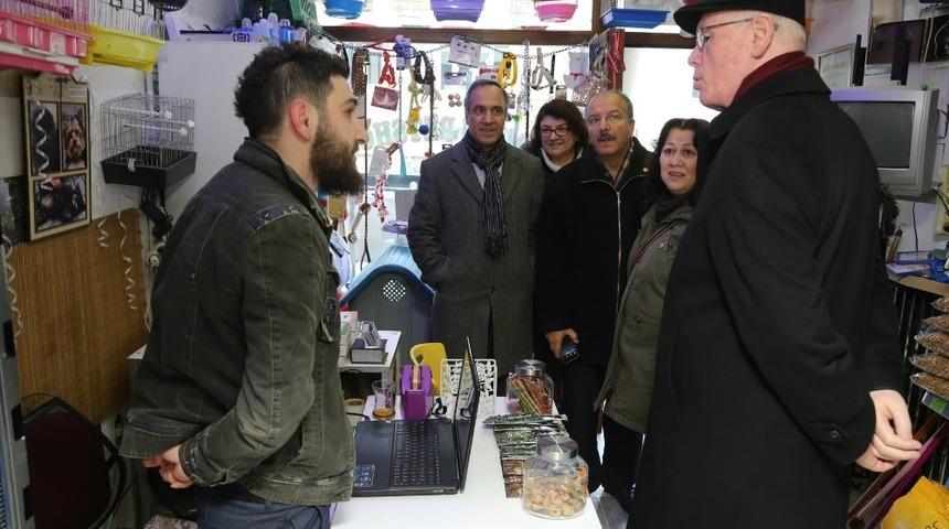 Kazım Kurt Arifiye esnafını ziyaret etti