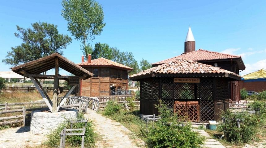 Ladik&rsquo;te Ambark&ouml;y, Vezirk&ouml;pr&uuml;&rsquo;de Adatepe &Ccedil;amaşırlığı