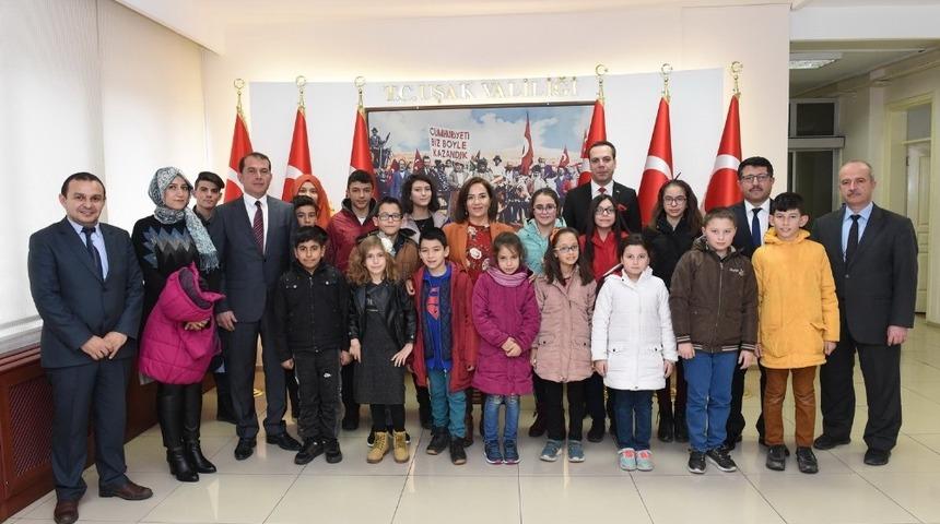 Uşak&rsquo;ta &rsquo;Başarı Sizden &Ouml;d&uuml;l Bizden&rsquo; projesi