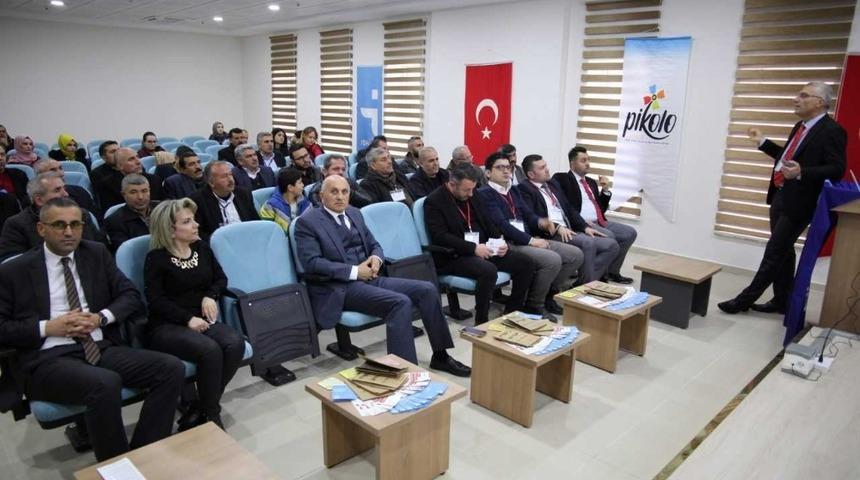 İşkur mevsimlik iş&ccedil;iler i&ccedil;in toplandı