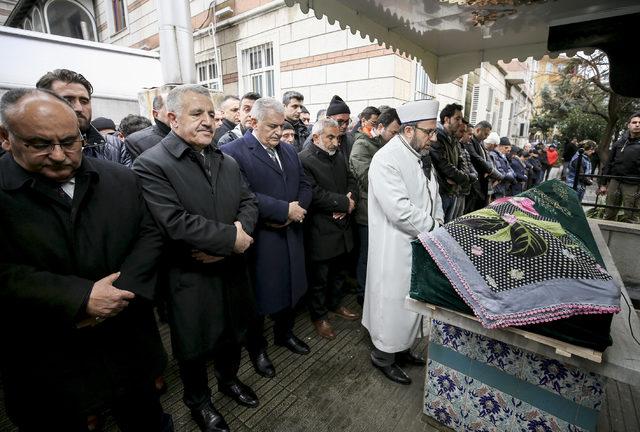 Binali Yıldırım cenazeye törenine katıldı