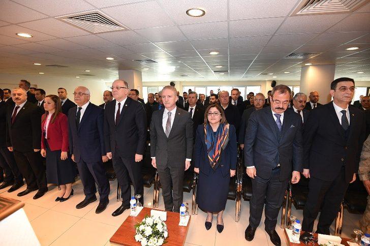 Vali Gül 8.PENTEX fuarında sektör hakkında önemli açıklamalarda bulundu G2