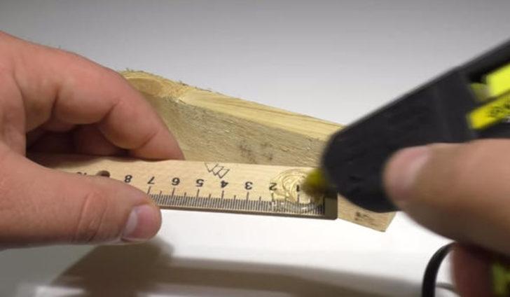 İngiliz mühendis CD'den öyle bir şey yaptı ki...  G4