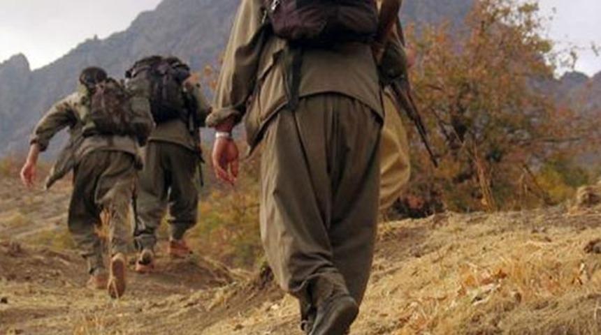 Diyarbakır'da ter&ouml;ristler caminin altına sığınak yapmış