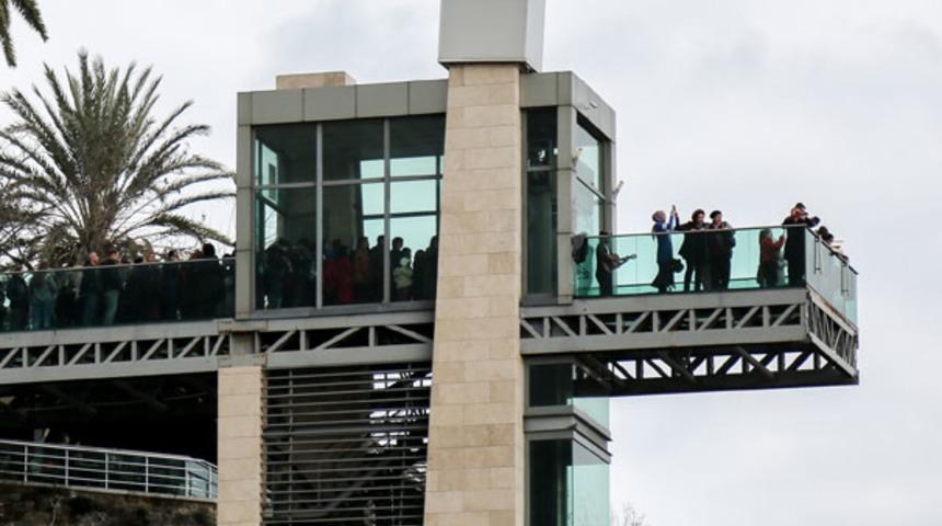Antalya'da yapıldı! Herkes bu asansöre binmek için yarışıyor