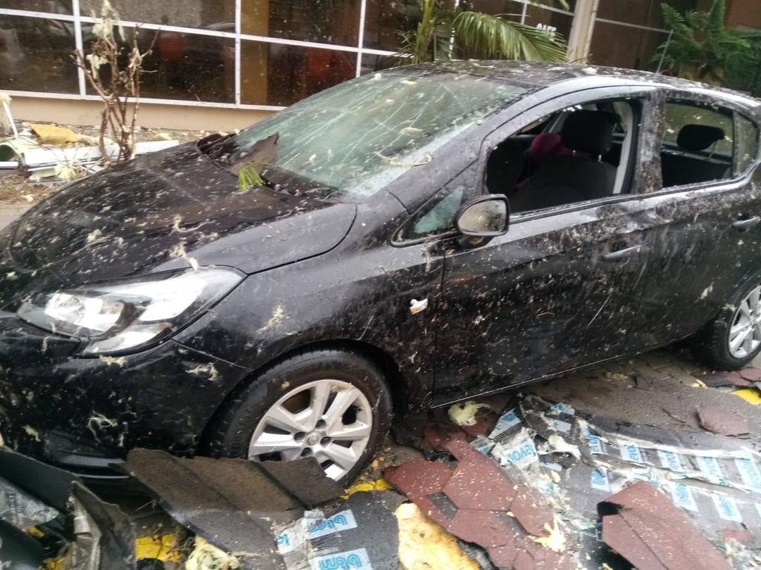 Antalya'yı hortum vurdu 