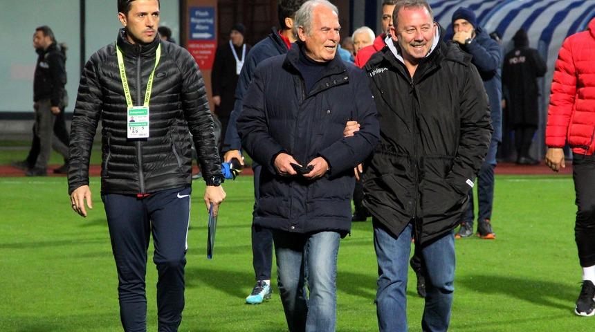 Mustafa Denizli: Futbolcularım turdan dışlanmayı kabul etmedi