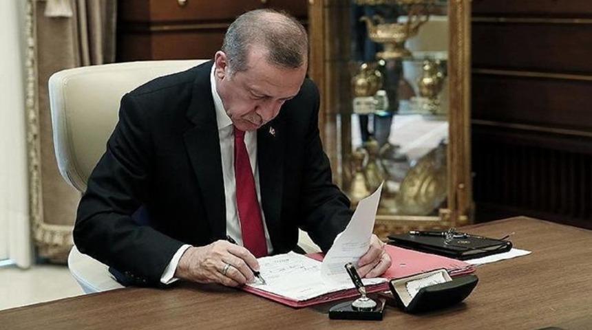 Cumhurbaşkanı Erdoğan'dan AYM &uuml;yeliğine ve Vatikan B&uuml;y&uuml;kel&ccedil;iliği'ne atama