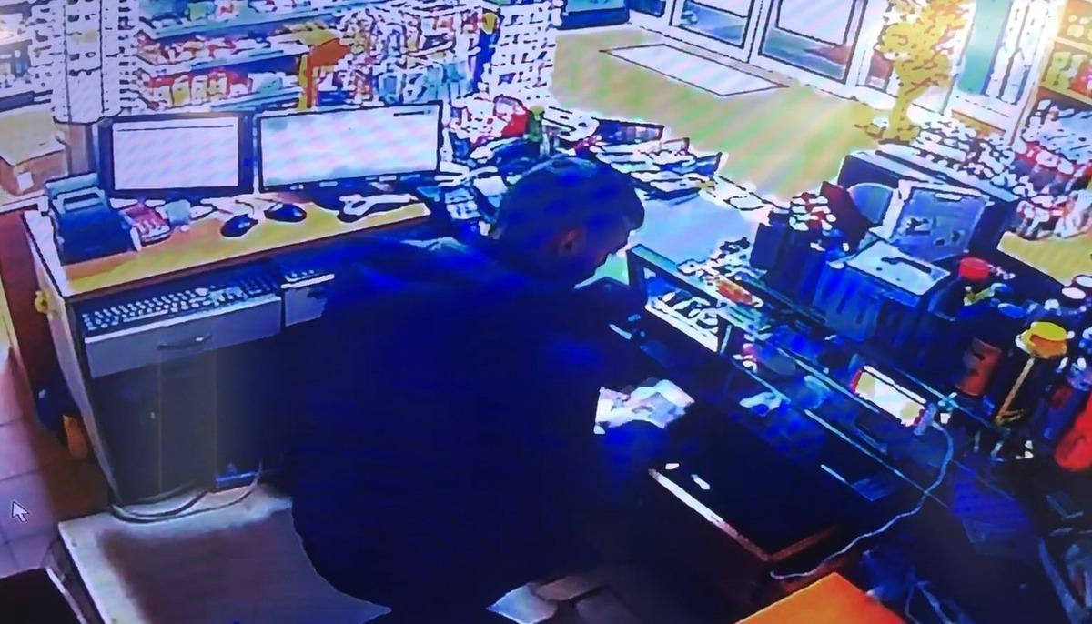 35 saniyede 2 bin lira &ccedil;aldı!