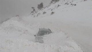 Kayak merkezinde mahsur kalan 200 kişi kurtarıldı