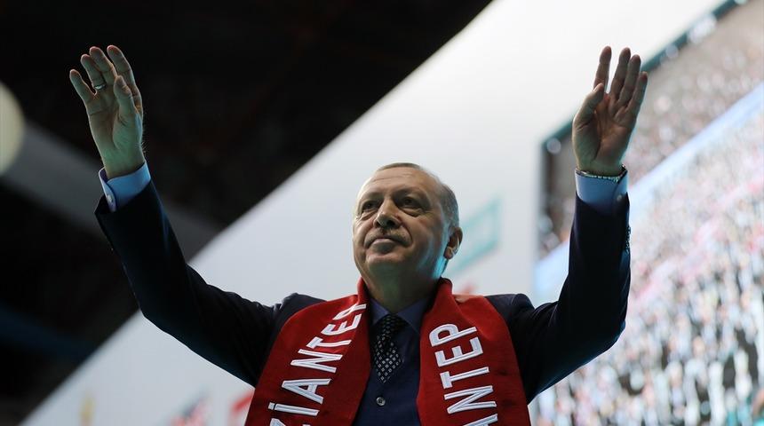 Cumhurbaşkanı Erdoğan'dan &ouml;nemli a&ccedil;ıklamalar