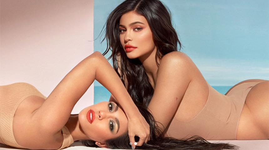 Kourtney Kardashian ve Kylie Jenner'ın barışma fotoğrafı 