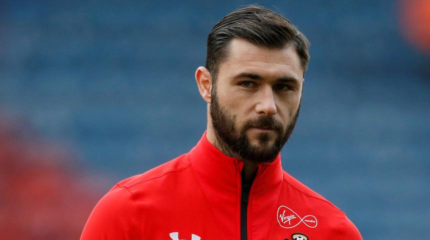 Southampton taraftarı Charlie Austin'in takımdan ayrılmasını istiyor!